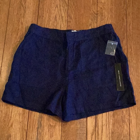 Nicole Miller navy Blue 100% linen Shorts. Women’s size medium. ❗️NEW❗️ - Picture 2 of 13